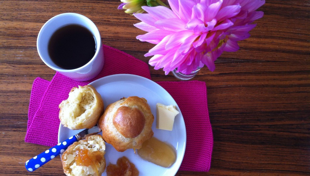 Frühstück mit Brioches