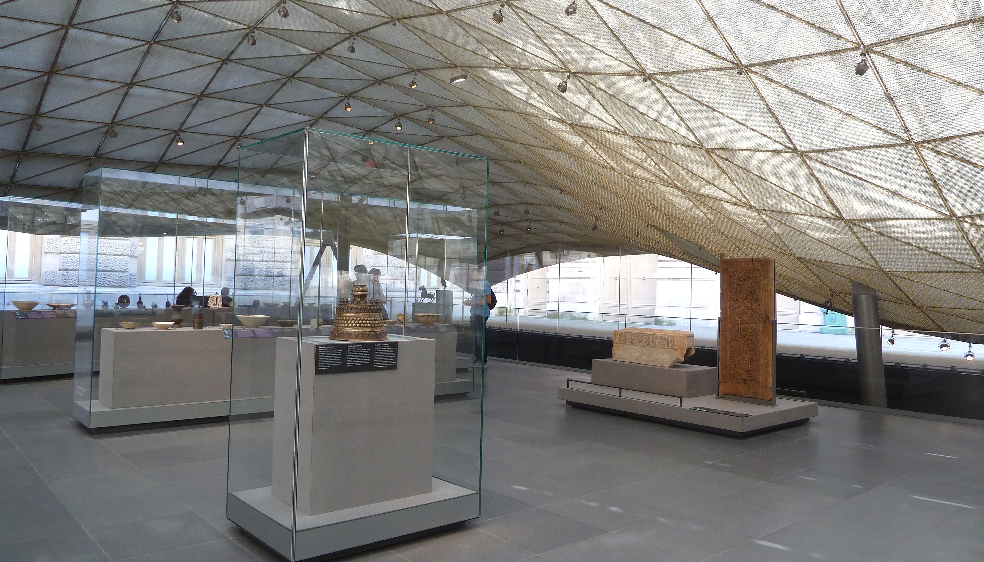 Louvre-Dach-innen